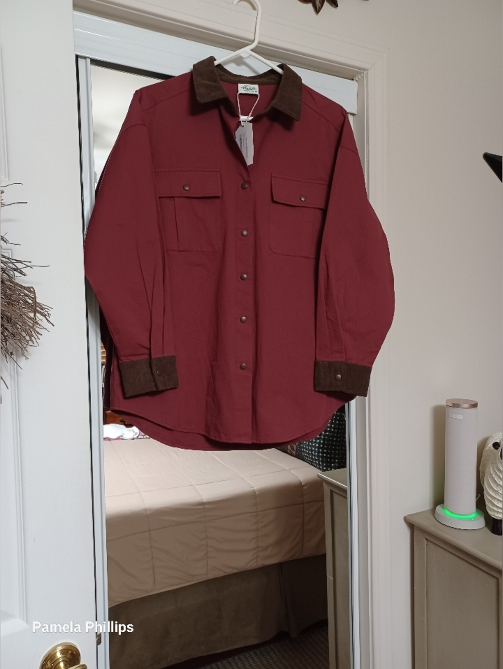 Women's Button-Down Shirt Jacket in Burgundy